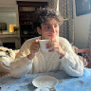 Meet your Posher, Adam